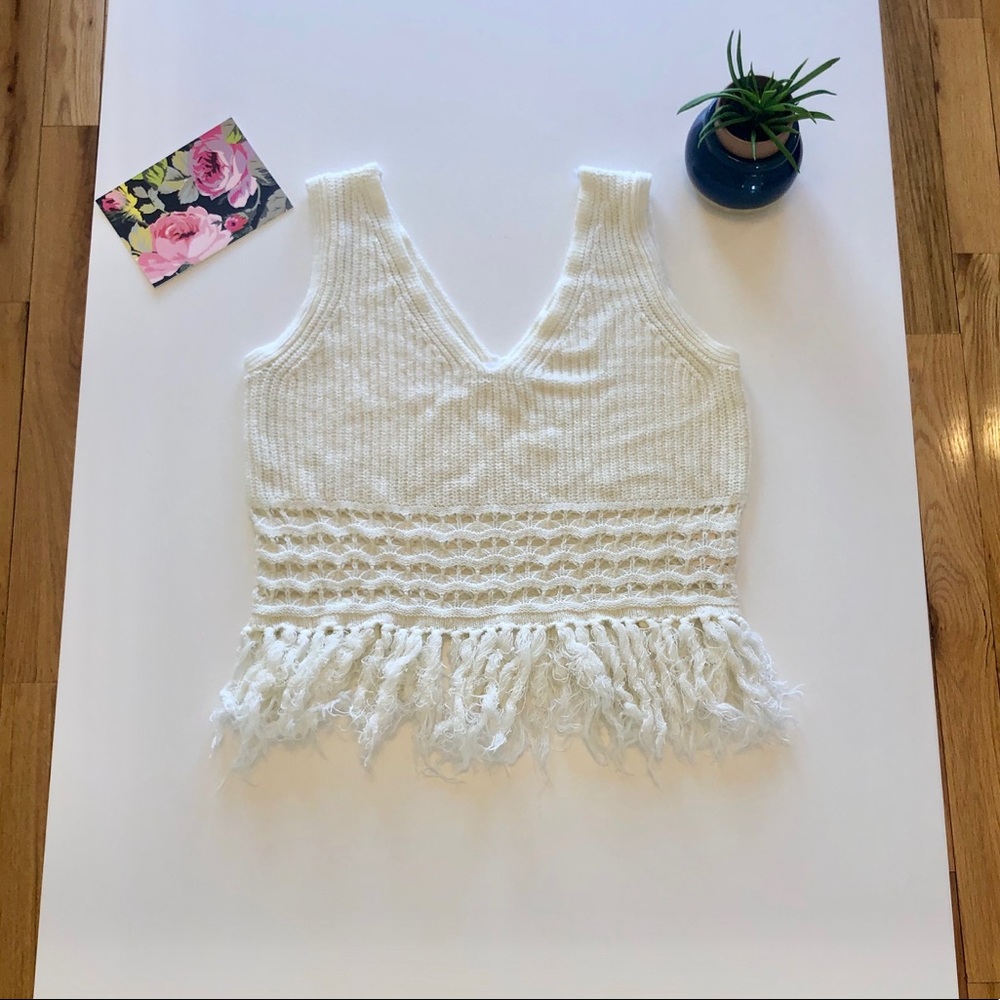 Line and Dot front knit tank